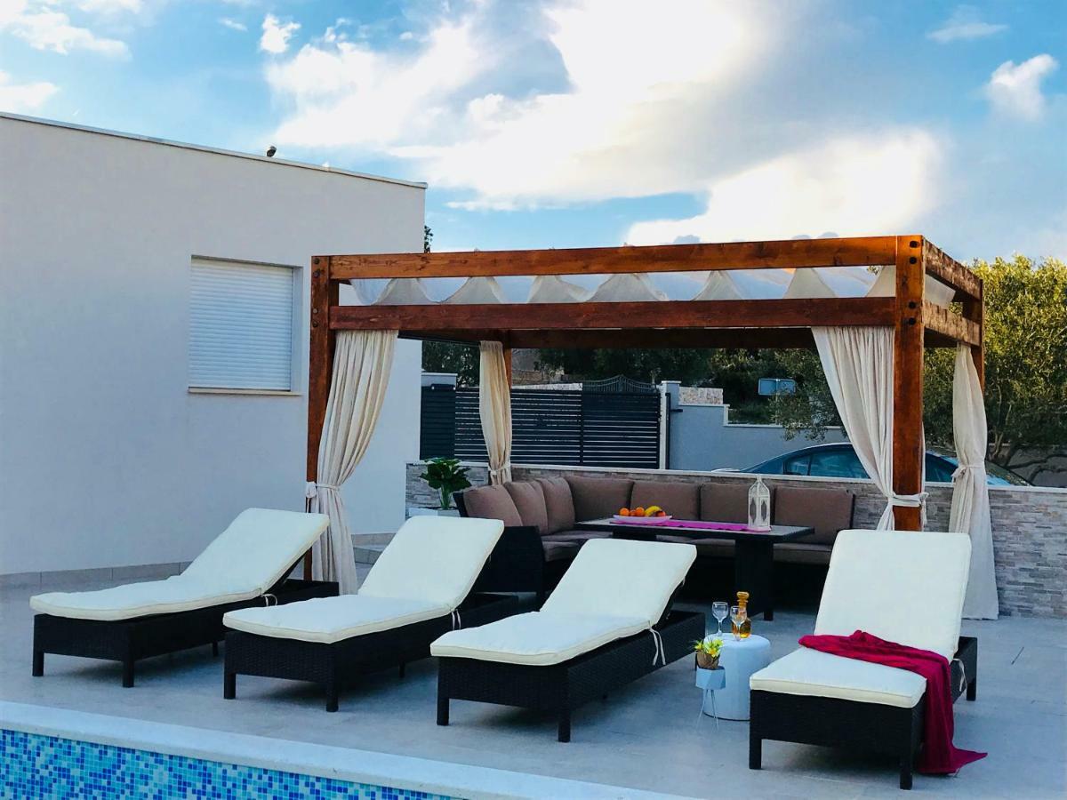 Holiday Home Marina Sevid Ngoại thất bức ảnh